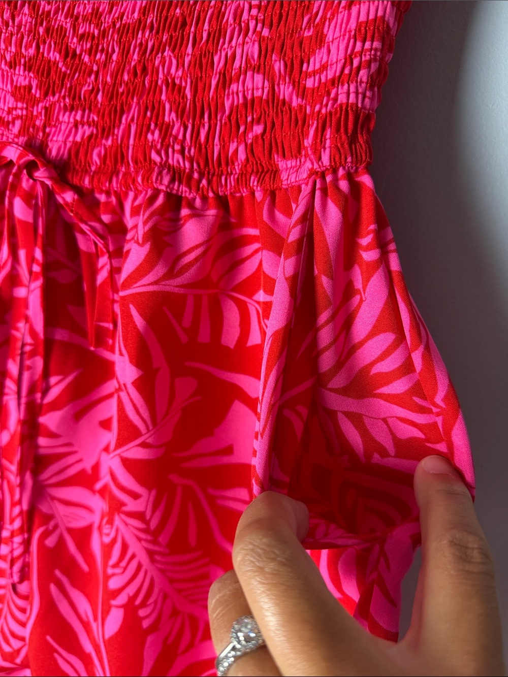 🌺 Strapless Smocked Tropical Print One-Piece Romper w/ Pockets - Pink Sz Medium - Picture 3 of 5